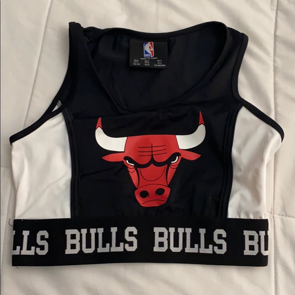 Chicago BULLS crop top size small